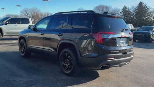 2023 GMC Acadia AT4