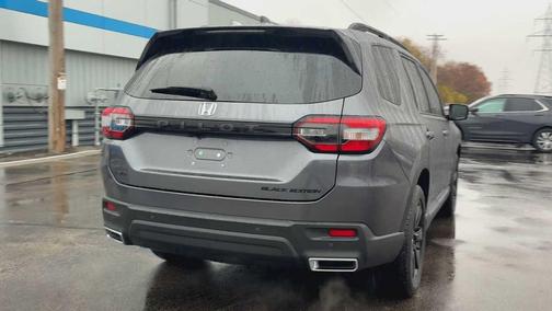 2025 Honda Pilot Black Edition