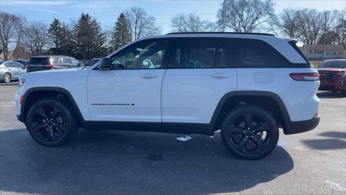 2023 Jeep Grand Cherokee Altitude