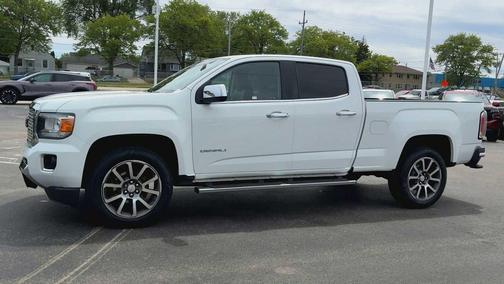 Summit White 2019 GMC Canyon Denali