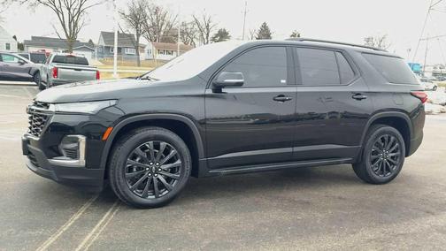 Mosaic Black Metallic 2023 Chevrolet Traverse RS