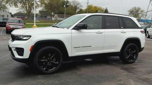2022 Jeep Grand Cherokee Altitude