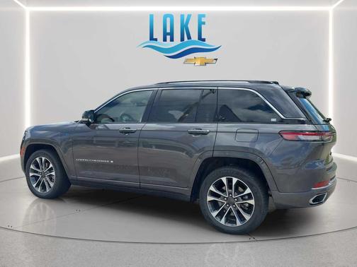 Baltic Gray Metallic Clearcoat 2022 Jeep Grand Cherokee 4xe Overland