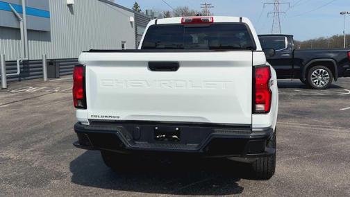 Summit White 2023 Chevrolet Colorado Z71
