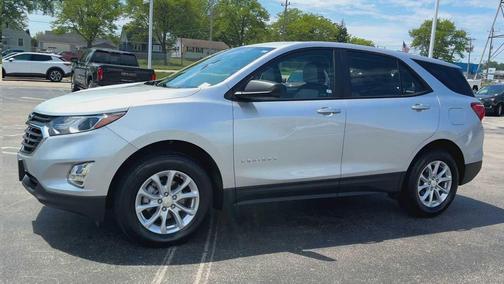 Silver Ice Metallic 2021 Chevrolet Equinox LS