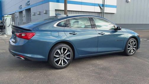 2025 Chevrolet Malibu FWD RS