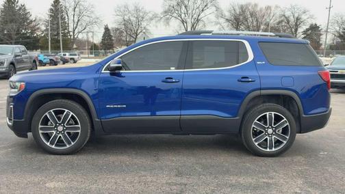 2023 GMC Acadia SLT