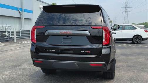 2023 GMC Yukon 4WD AT4