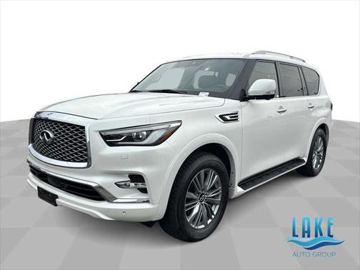 2023 INFINITI QX80 Luxe