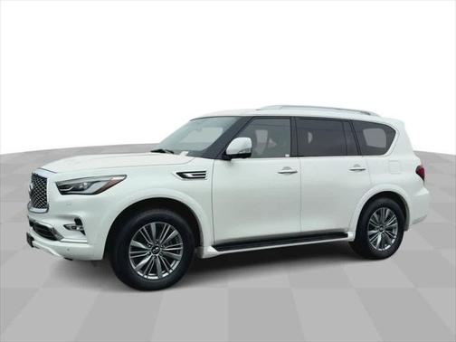 2023 INFINITI QX80 Luxe