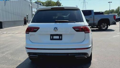 2021 Volkswagen Tiguan 2.0T SE R-Line Black