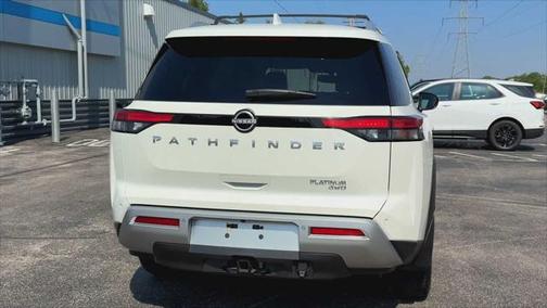2022 Nissan Pathfinder Platinum 4WD