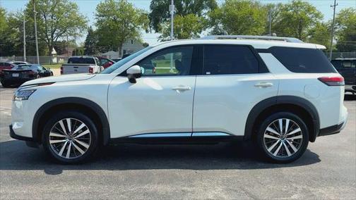 2022 Nissan Pathfinder Platinum 4WD