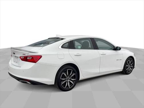 2022 Chevrolet Malibu FWD RS