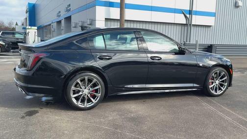 2023 Cadillac CT5 Sport