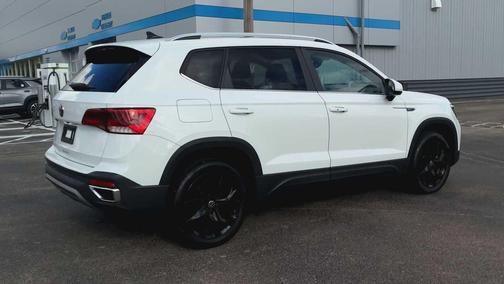 2022 Volkswagen Taos 1.5T SE