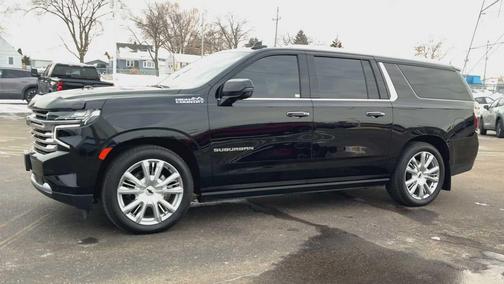 2024 Chevrolet Suburban 4WD High Country