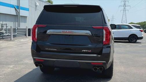 2024 GMC Yukon 4WD AT4