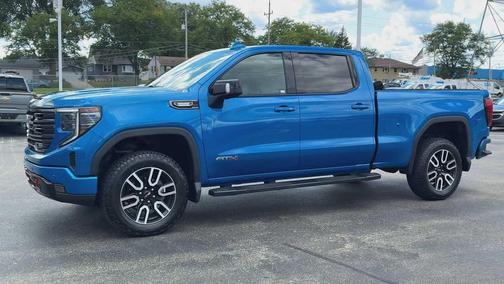 2023 GMC Sierra 1500 AT4