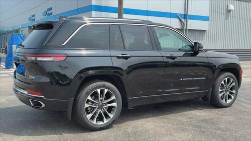 2022 Jeep Grand Cherokee 4xe Overland