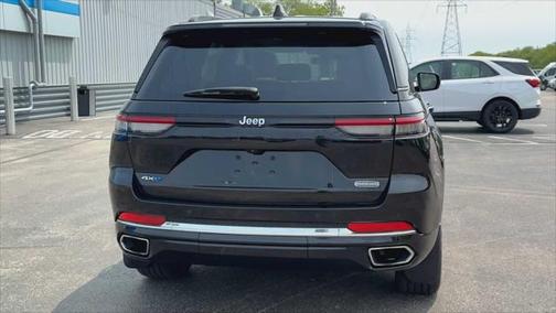 2022 Jeep Grand Cherokee 4xe Overland
