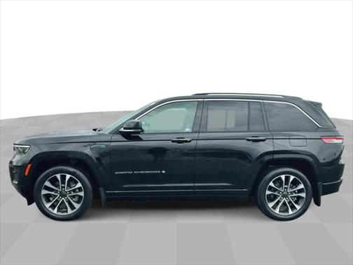 2022 Jeep Grand Cherokee 4xe Overland