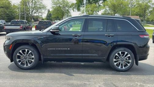2022 Jeep Grand Cherokee 4xe Overland