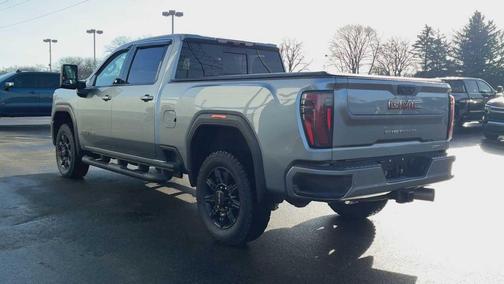 2024 GMC Sierra 2500 AT4