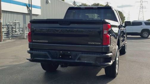 2022 Chevrolet Silverado 1500 Custom