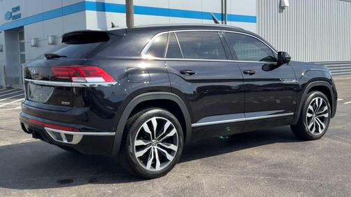 2022 Volkswagen Atlas Cross Sport 3.6L V6 SEL Premium R-Line