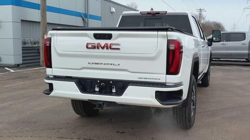 2024 GMC Sierra 2500 Denali