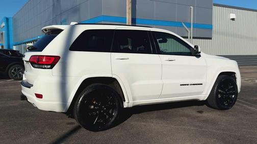 2017 Jeep Grand Cherokee Altitude