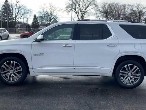 2022 Chevrolet Traverse High Country