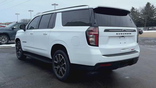 2023 Chevrolet Suburban RST