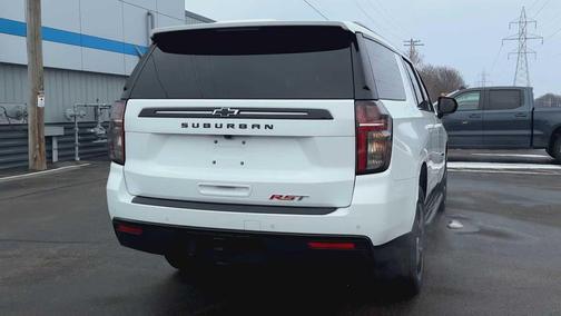 2023 Chevrolet Suburban RST