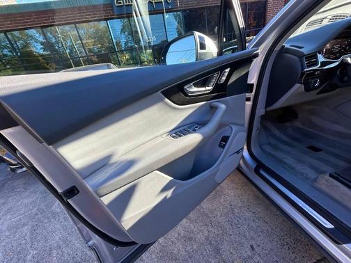 2017 Audi Q7 3.0T Premium