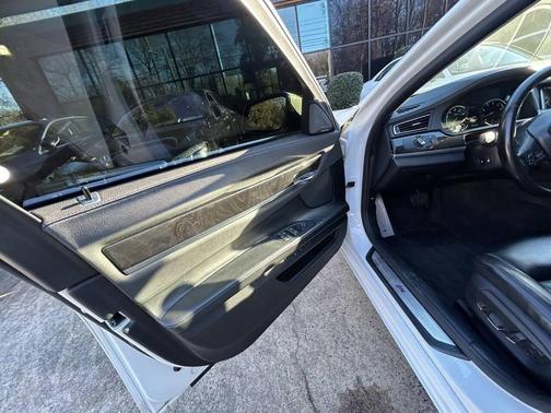 2014 BMW 750 Li xDrive