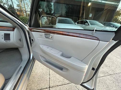 2006 Cadillac DTS Luxury