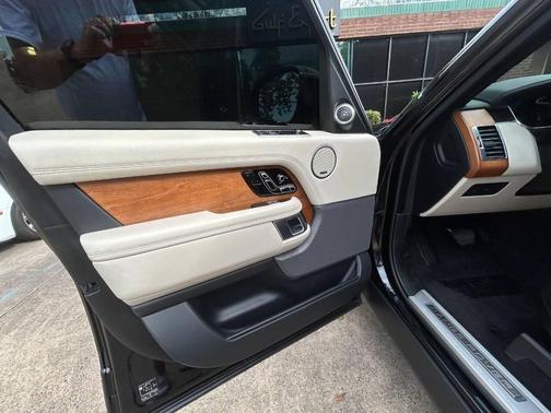 Santorini Black Metallic 2019 Land Rover Range Rover 3.0L V6 Supercharged HSE