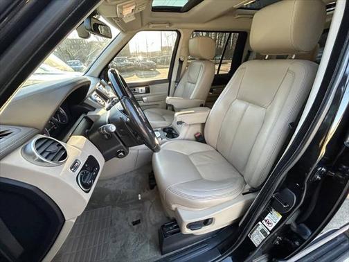 2016 Land Rover LR4 Base
