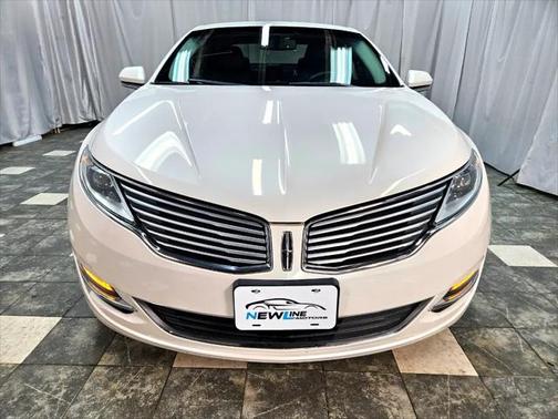 2016 Lincoln MKZ Base