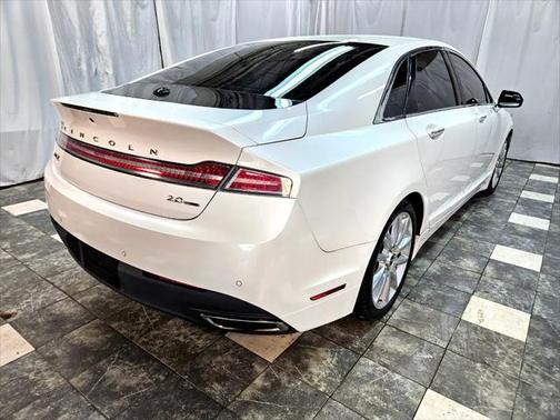 2016 Lincoln MKZ Base