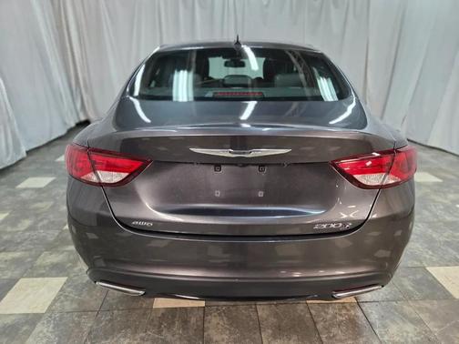 2016 Chrysler 200 S