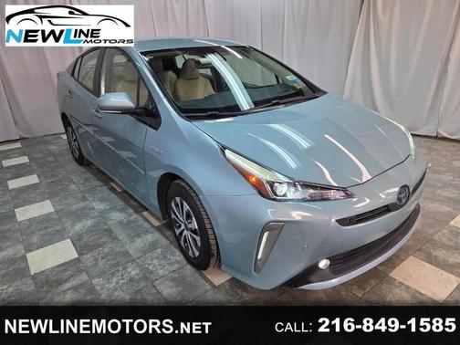 2019 Toyota Prius XLE
