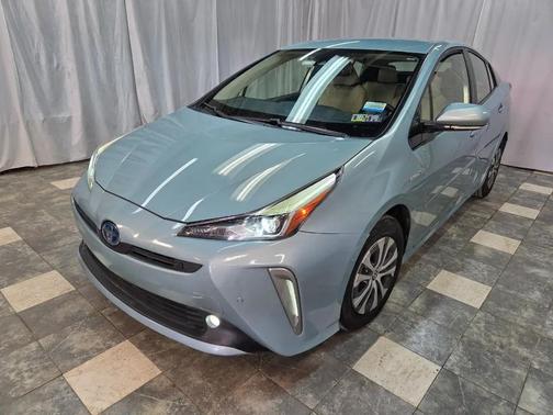 2019 Toyota Prius XLE