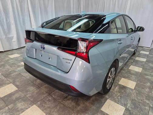 2019 Toyota Prius XLE
