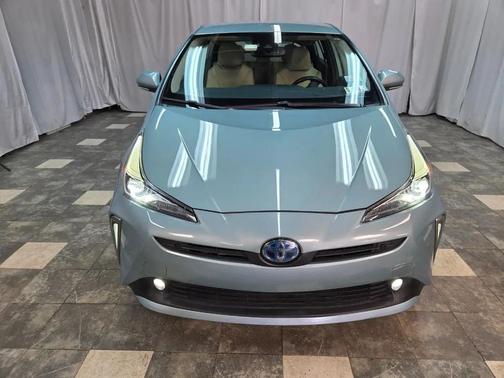 2019 Toyota Prius XLE