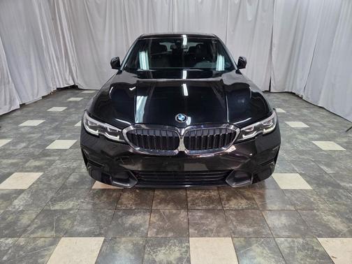 2019 BMW 330 xDrive
