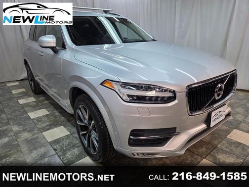 2018 Volvo XC90 T6 Momentum