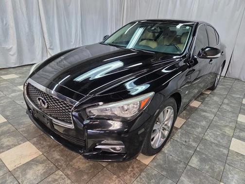 Black 2015 INFINITI Q50 Premium